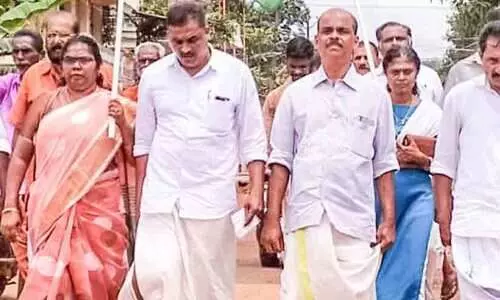 ആഹ്ലാദ പ്രകടനം ആഹ്ലാദ പ്രകടനം