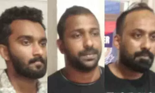 പ്ര​വീ​ഷ്   അ​ന​സ്   അ​ബ്ദു​ൽ സ​മ​ദ്