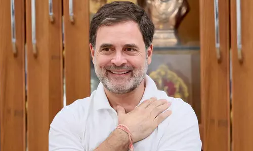 ‘പ്രിയപ്പെട്ട രാഹുൽ, താങ്കൾ സ്വയം ജ്വലിച്ച് മുന്നോട്ട് തന്നെ പോവുക’