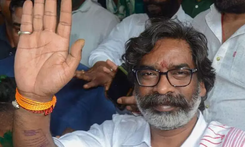 ഹേമന്ത് സോറൻ ഝാർഖണ്ഡ് മുഖ്യമന്ത്രിയായി സത്യപ്രതിജ്ഞ ചെയ്തു