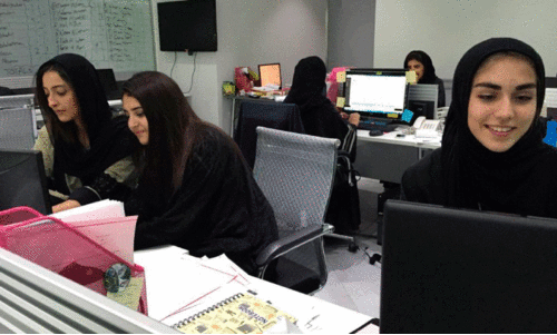 സൗ​ദി വ​നി​ത ജീ​വ​ന​ക്കാ​രു​ടെ എ​ണ്ണ​ത്തി​ൽ സ​ർ​വ​കാ​ല റെ​ക്കോ​ഡ്