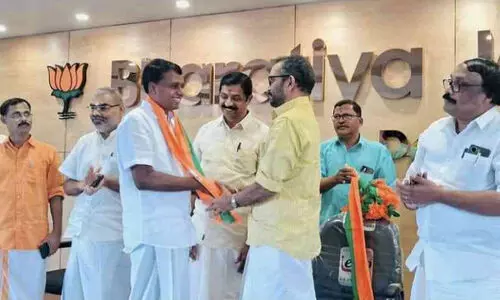 പാലക്കാട് സി.പി.ഐ നേതാവ് ബി.ജെ.പിയിൽ; പഞ്ചായത്ത് അംഗത്വം രാജിവെച്ചു