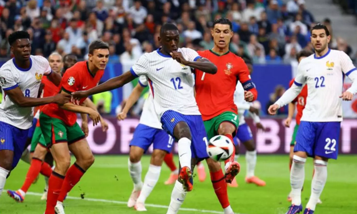 ഫ്രാൻസ് -പോർചുഗൽ; ഗോളാരവങ്ങളില്ലാതെ ആദ്യ പകുതി