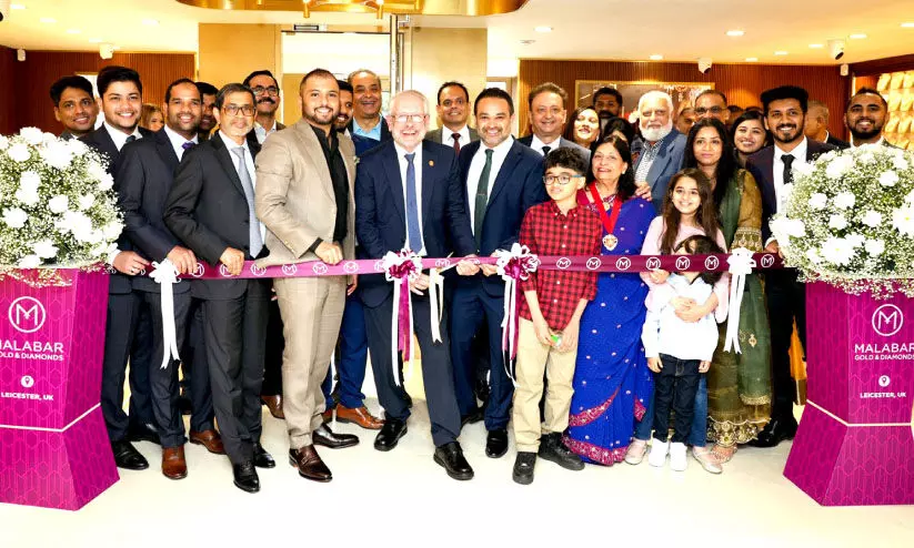 മ​ല​ബാ​ര്‍ ഗോ​ള്‍ഡ് യു.​കെ​യി​ൽ ര​ണ്ടാ​മ​ത്​ ഷോ​റൂം തു​റ​ന്നു