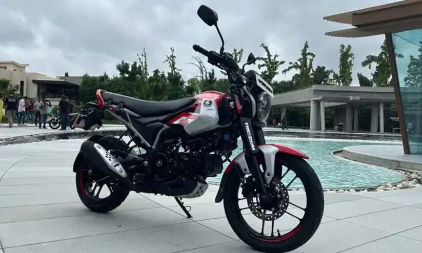 ലോകത്തെ ആദ്യ സി.എൻ.ജി ബൈക്കുമായി ബജാജ്; വിലയും പ്രത്യേകതകളുമറിയാം ലോകത്തെ ആദ്യ സി.എൻ.ജി ബൈക്കുമായി ബജാജ്; വിലയും പ്രത്യേകതകളുമറിയാം