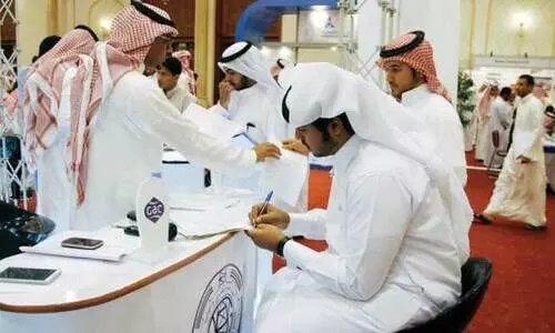 പുതിയ സോ​ഷ്യ​ൽ ഇ​ൻ​ഷു​റ​ൻ​സ് നി​യ​മം; ജീ​വ​ന​ക്കാ​രു​ടെ വി​ര​മി​ക്ക​ൽ പ്രാ​യം കൂ​ട്ടു​ന്നു