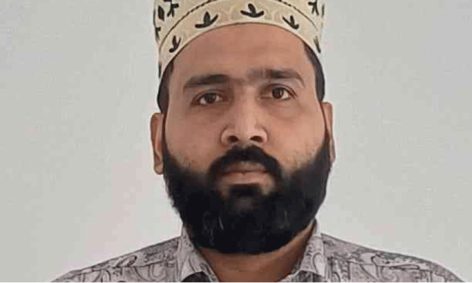 ഹു​സൈ​ന്‍കോ​യ ത​ങ്ങ​ള്‍