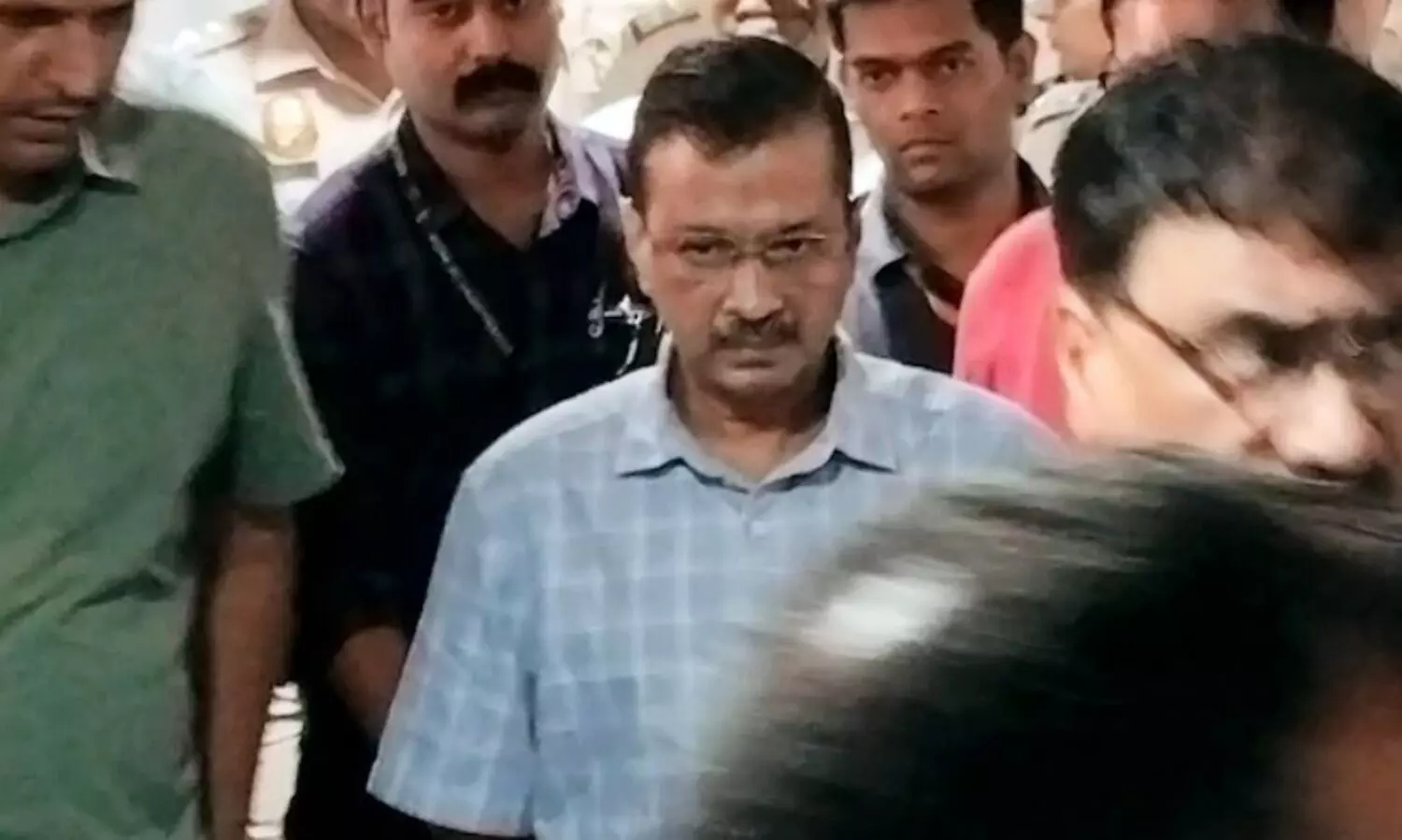 കെജ്രിവാൾ ബോ​ധ​പൂ​ർ​വം കലോറി കുറഞ്ഞ ഭക്ഷണം കഴിക്കുന്നു -ലഫ്. ഗവർണർ