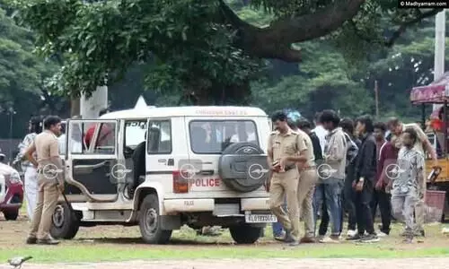 ഗുണ്ടനേതാവിന്റെ ജന്മദിനാഘോഷം; തൃശൂരിൽ പ്രായപൂര്‍ത്തിയാകാത്തവരടക്കം 32 പേർ കസ്റ്റഡിയിൽ