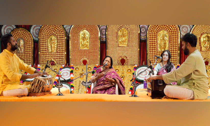 ഹിന്ദുസ്ഥാനി രാഗങ്ങളുടെ ചാരുതയോടെ സംഗീത രാവുകൾക്ക് കൊടിയിറക്കം