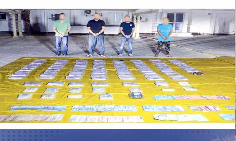 വൻ മയക്കുമരുന്ന് വേട്ട: അരലക്ഷം ദീനാറിന്റെ മയക്കുമരുന്ന് പിടിച്ചു വൻ മയക്കുമരുന്ന് വേട്ട: അരലക്ഷം ദീനാറിന്റെ മയക്കുമരുന്ന് പിടിച്ചു