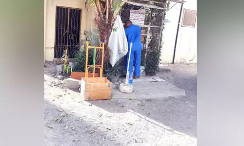 ചൂ​ടി​ന് ആ​ശ്വാ​സ​മാ​യി മ​ത്ര​യി​ൽ സു​ലൈ​മാ​ൻ മ​നീ​ന്‍റെ ത​ണ്ണീ​ര്‍ പ​ന്ത​ല്‍