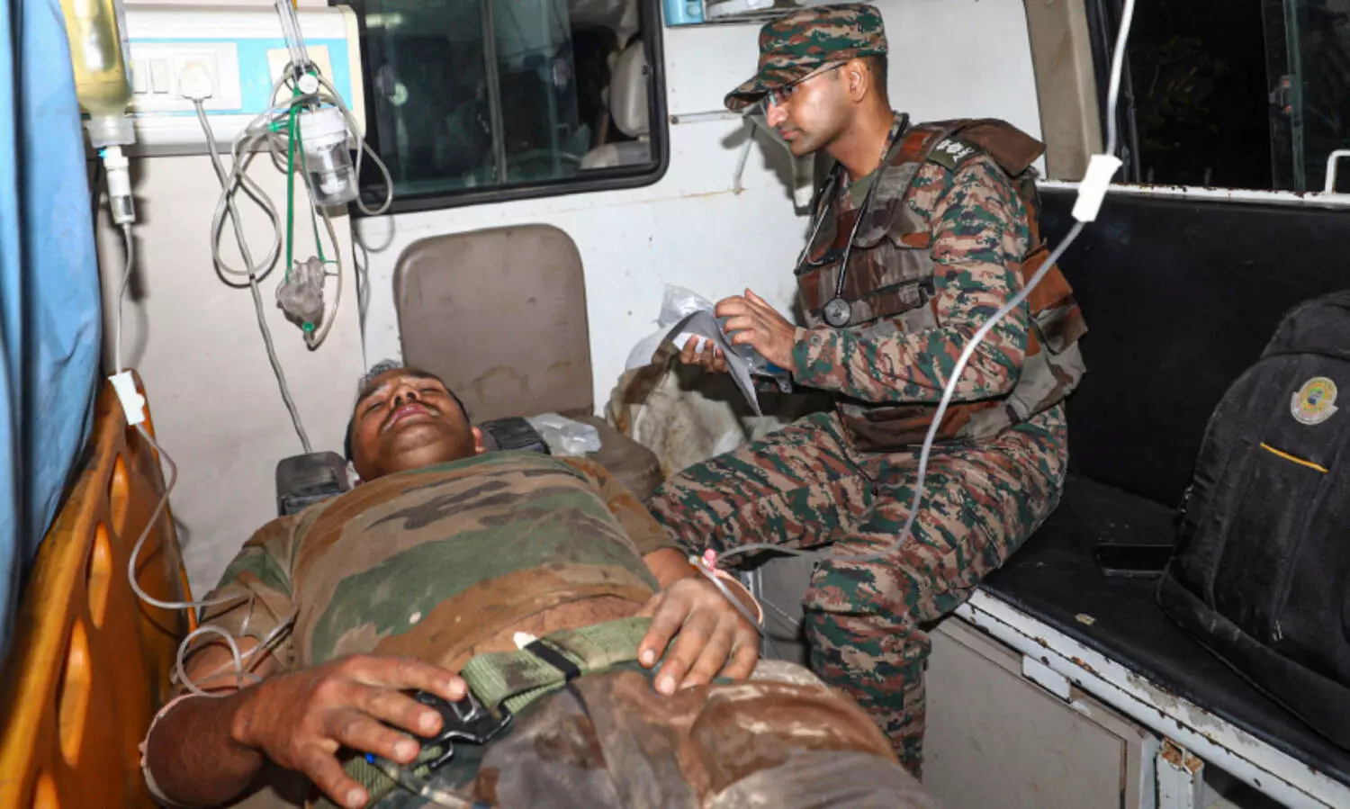 കഠ് വ: ഭീകരരെ വളഞ്ഞുപിടിക്കാൻ സേന