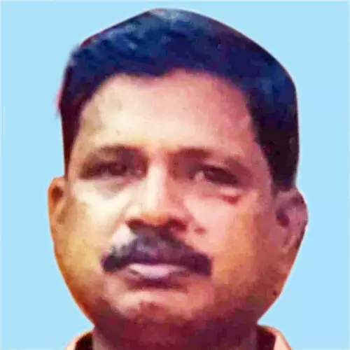 ഓ​ട്ടോ​യു​മാ​യി കൂ​ട്ടി​യി​ടി​ച്ച്  ബൈ​ക്ക് യാ​ത്രി​ക​ൻ മ​രി​ച്ചു