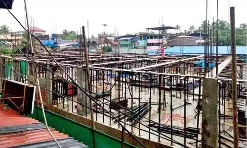 neeleswaram bus stand