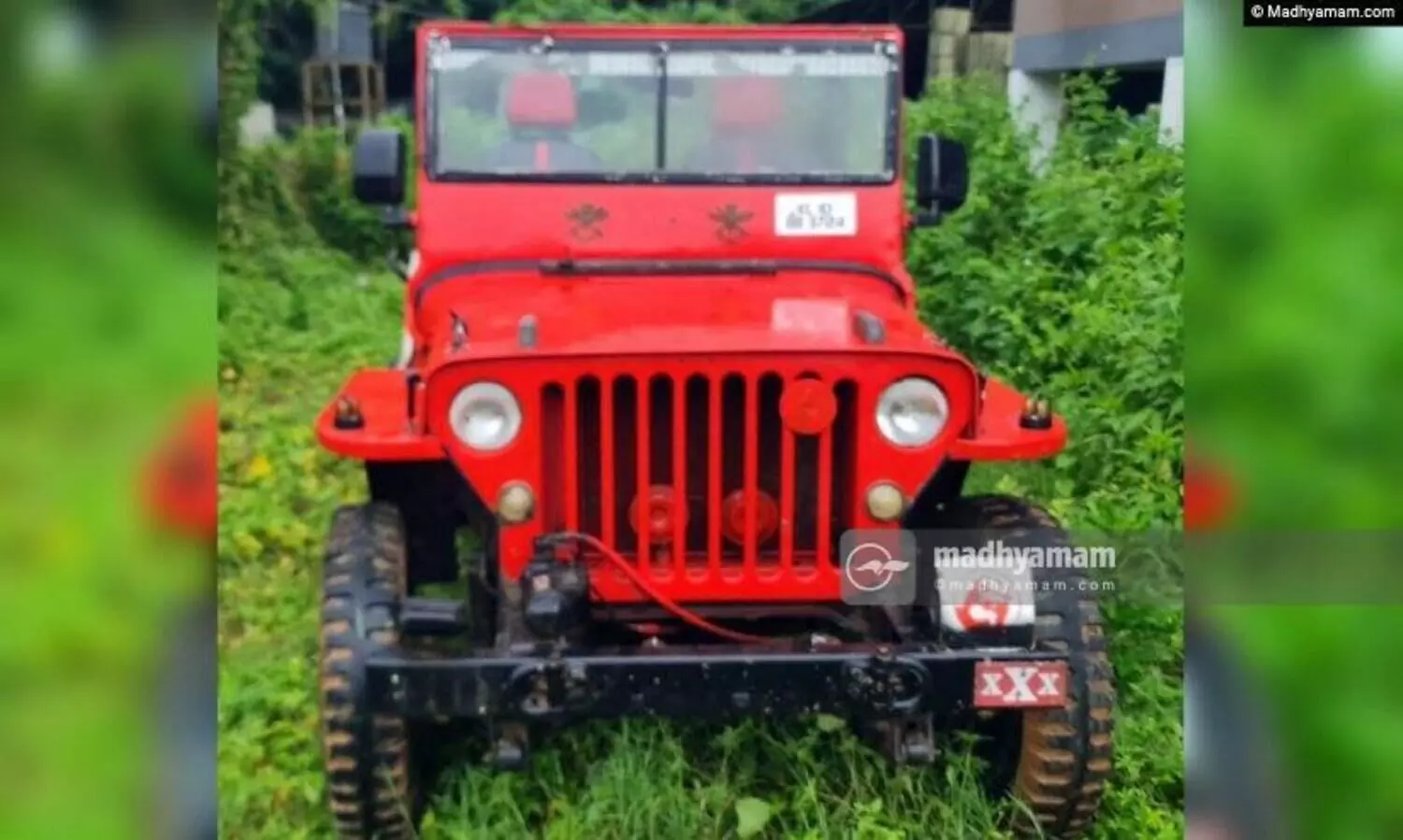 ആകാശ് തില്ല​​ങ്കേരി അനധികൃതമായി ഓടിച്ച വാഹനം കസ്റ്റഡിയിൽ