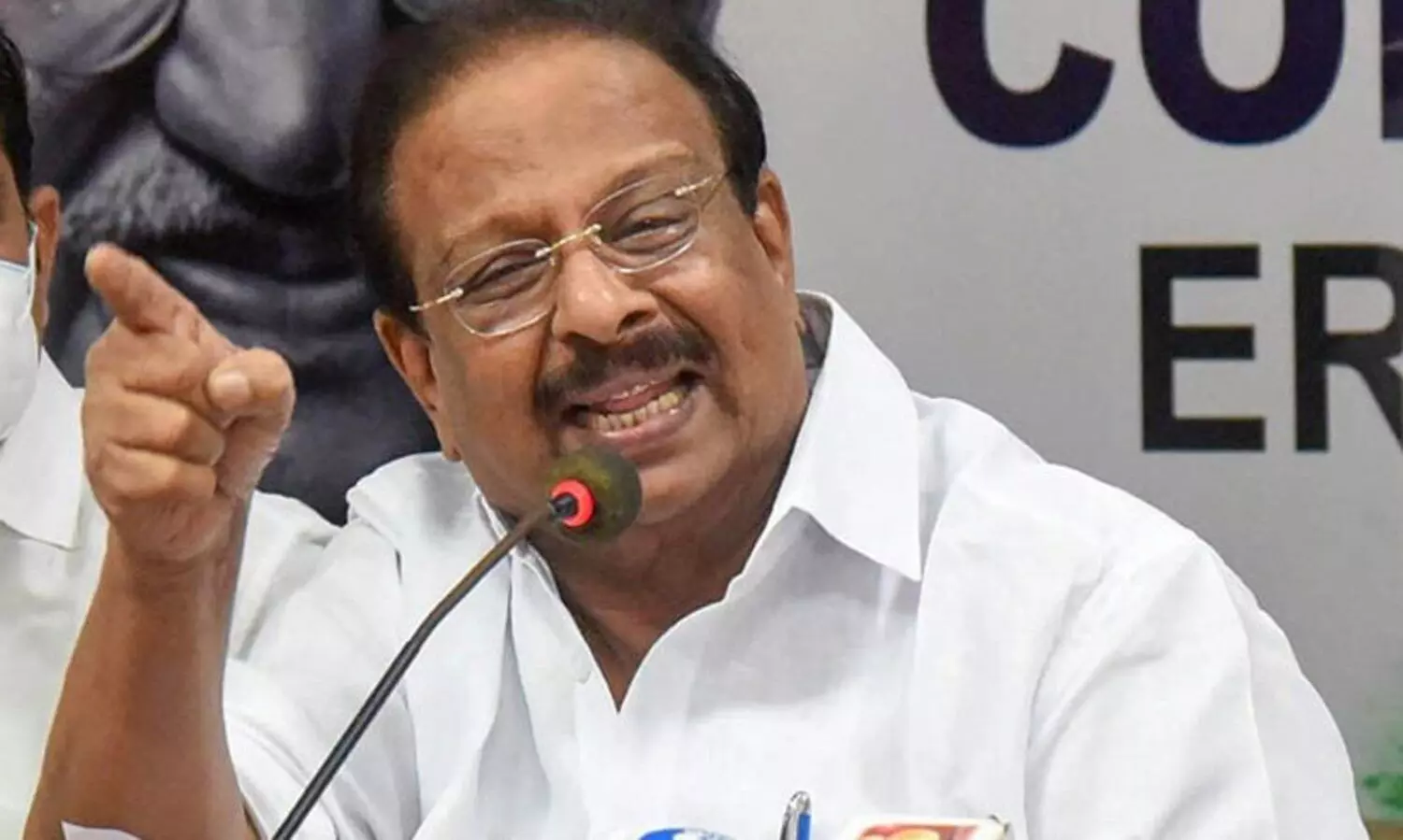 വിഴിഞ്ഞം തുറമുഖത്തിന് ഉമ്മന്‍ചാണ്ടിയുടെ പേര് നല്‍കണം  -കെ.സുധാകരന്‍ എം.പി