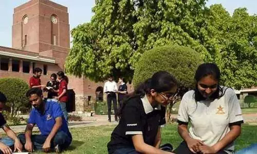 നിയമ വിദ്യാര്‍ഥികളുടെ സിലബസില്‍ മനുസ്മൃതി ഉൾപ്പെടുത്താൻ ഡല്‍ഹി സര്‍വകലാശാല