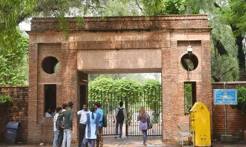delhi university 9879