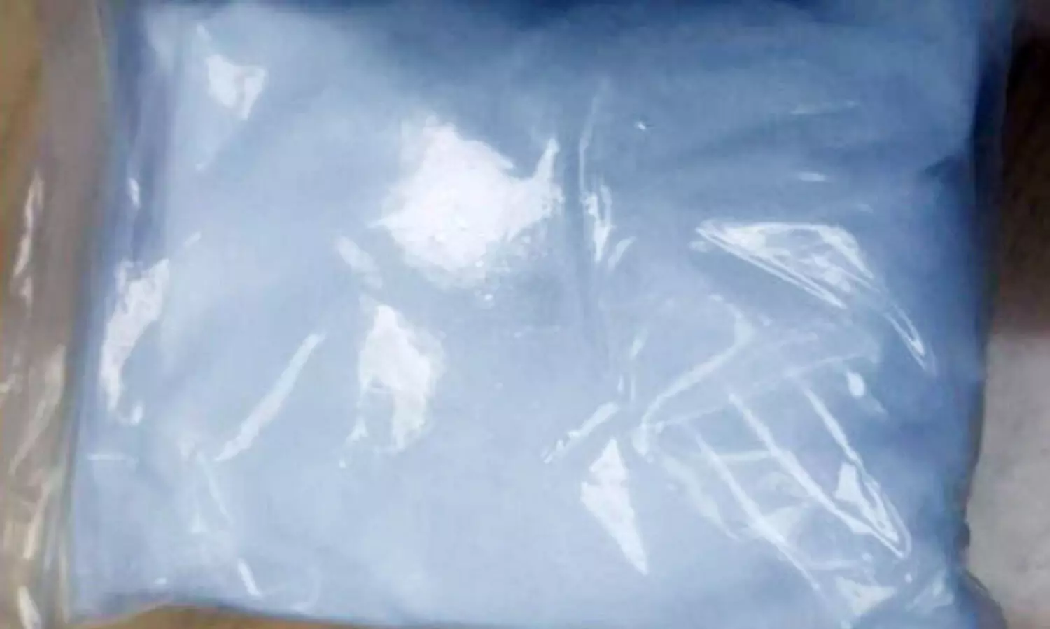 ത​പാ​ൽ പാ​ർ​സ​ലി​ൽ ക​ട​ത്തി​യ മ​യ​ക്കു​മ​രു​ന്ന് പി​ടി​കൂടി