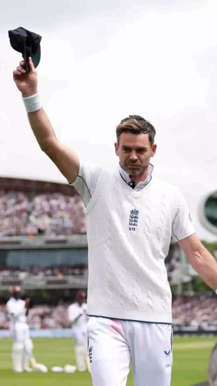 704 ടെസ്റ്റ് വിക്കറ്റുകൾ! ക്രിക്കറ്റ് മതിയാക്കി ജിമ്മി