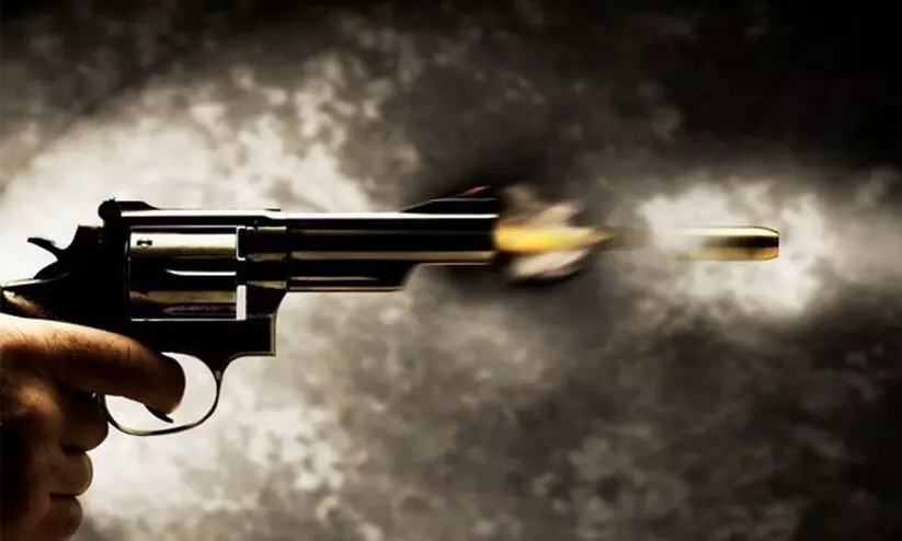 രജൗരി ഗാർഡൻ വെടിവെപ്പിലെ പ്രതികളുൾപ്പെടെ മൂന്ന് ഗുണ്ടകളെ പൊലീസ് ഏറ്റുമുട്ടലിൽ വധിച്ചു രജൗരി ഗാർഡൻ വെടിവെപ്പിലെ പ്രതികളുൾപ്പെടെ മൂന്ന് ഗുണ്ടകളെ പൊലീസ് ഏറ്റുമുട്ടലിൽ വധിച്ചു