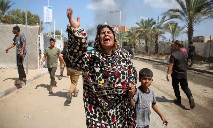 അഭയാർഥി ക്യാമ്പിൽ ഇസ്രായേൽ കൂട്ടക്കൊല; വ്യോമാക്രമണത്തിൽ 71 പേരെ കൊന്നു അഭയാർഥി ക്യാമ്പിൽ ഇസ്രായേൽ കൂട്ടക്കൊല; വ്യോമാക്രമണത്തിൽ 71 പേരെ കൊന്നു