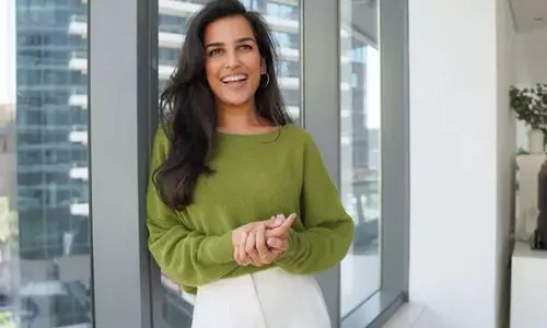 ബാങ്ക് ജോലി രാജിവെച്ച് യുട്യൂബറായി; ഇപ്പോൾ എട്ട് കോടി വാർഷിക വരുമാനം