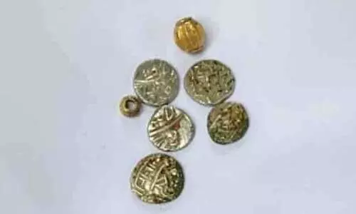 കണ്ണൂരിൽ രണ്ടാം ദിനവും നിധി; പുരാവസ്തു വകുപ്പ് അധികൃതർ നാളെയെത്തും