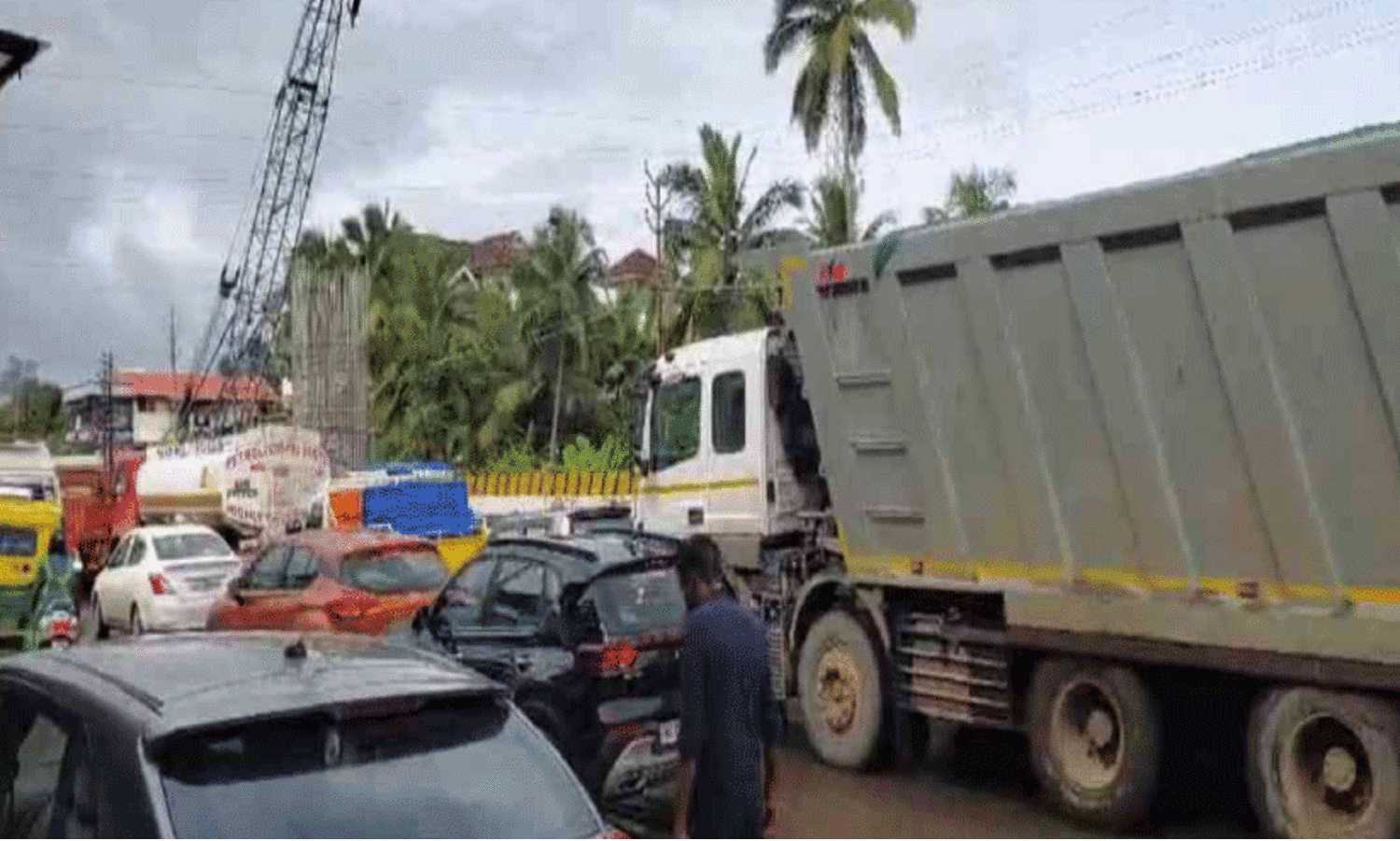 Elevated roads construction