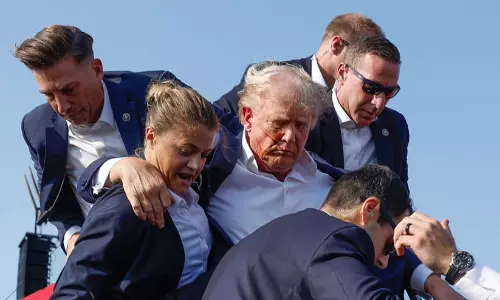 ട്രംപിനെതിരെ നടന്നത് വധശ്രമം തന്നെയെന്ന് എഫ്.ബി.ഐ; അക്രമി ഉൾപ്പടെ രണ്ട് പേർ കൊല്ലപ്പെട്ടു