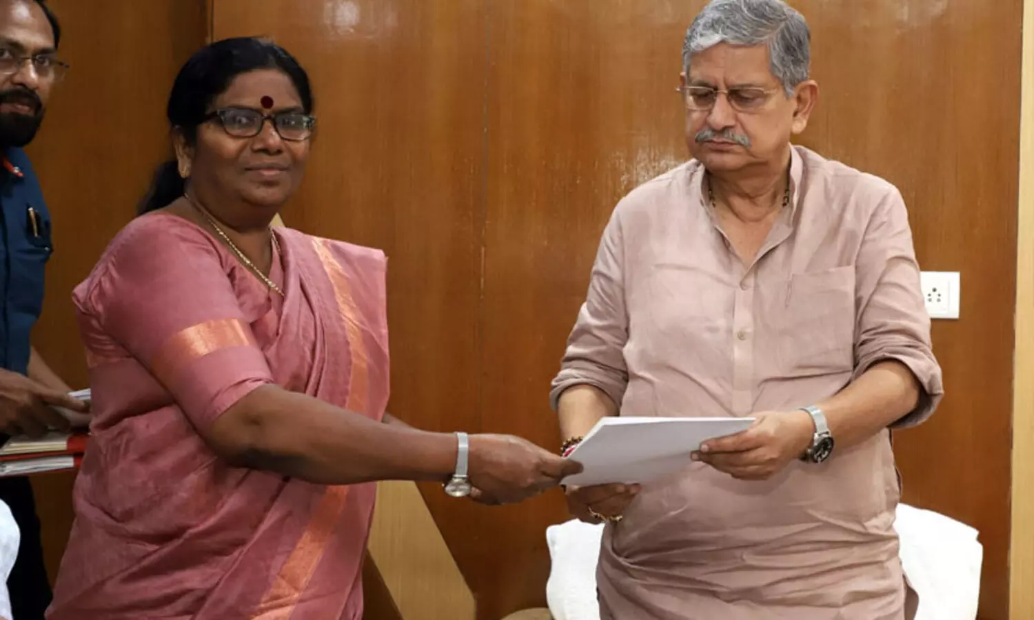 മന്ത്രി ജെ. ചിഞ്ചുറാണി ഡൽഹിയിൽ കേന്ദ്രമന്ത്രിയുമായി കൂടിക്കാഴ്ച നടത്തി