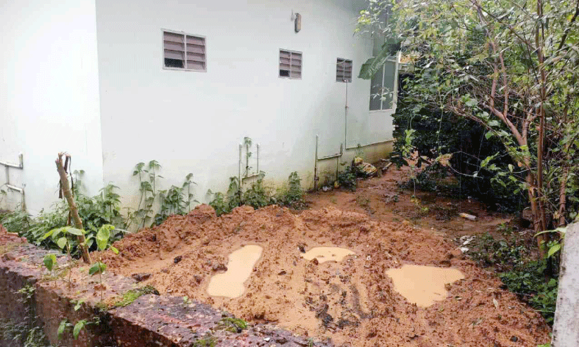 മാലിന്യപ്രശ്നം; ആശുപത്രിയിൽ കുടിവെള്ള പരിശോധന മാലിന്യപ്രശ്നം; ആശുപത്രിയിൽ കുടിവെള്ള പരിശോധന
