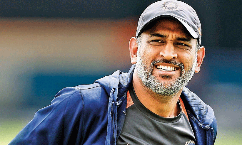 49.3M Instagram followers but Dhoni follows only 4, who are they? 49.3M Instagram followers but Dhoni follows only 4, who are they?