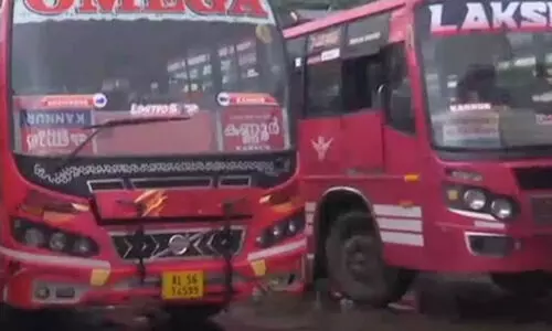 കണ്ണൂർ- കോഴിക്കോട് റൂട്ടിൽ ബസ് ജീവനക്കാരുടെ മിന്നൽ പണിമുടക്ക്; യാത്രക്കാർ വലഞ്ഞു