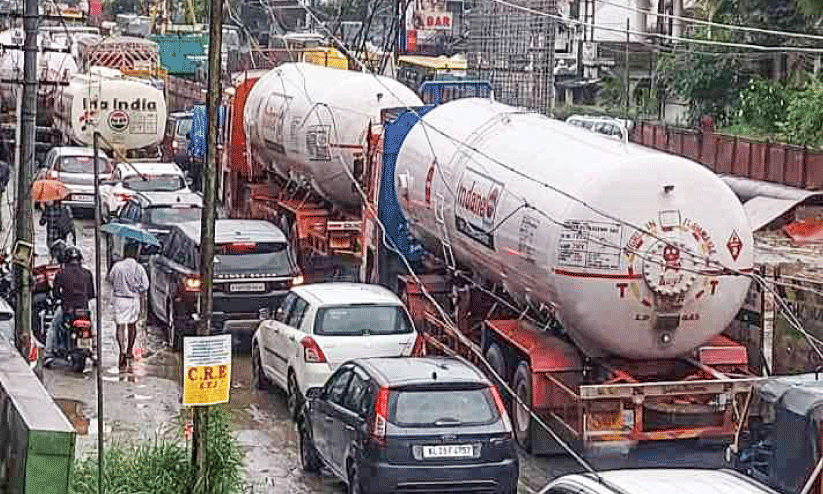 Elavated road construction