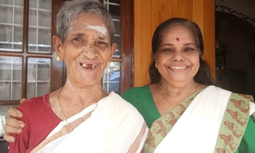 Actress Kulappulli Leelas Mother Passed Away Actress Kulappulli Leelas Mother Passed Away