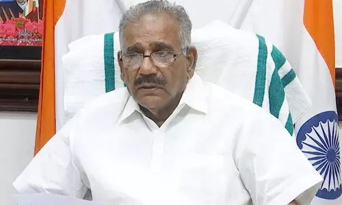 എ.കെ. ശശീന്ദ്രൻ മന്ത്രിയായി തുടരും; കാത്തിരിക്കണമെന്ന് മുഖ്യമന്ത്രി