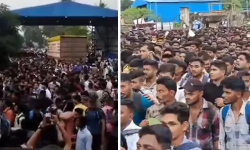 എയർ ഇന്ത്യയിലെ ജോലിക്കായി തിക്കിത്തിരക്കി ആയിരങ്ങൾ; ദുരന്തമൊഴിവായത് തലനാരിഴക്ക്