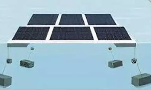 40 തടാകങ്ങളിൽ ഒഴുകുന്ന സൗരോർജ പാനലുകൾ സ്ഥാപിക്കുന്നു 40 തടാകങ്ങളിൽ ഒഴുകുന്ന സൗരോർജ പാനലുകൾ സ്ഥാപിക്കുന്നു