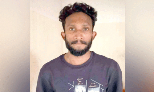 യുവാക്കൾക്ക് നേരേ വധശ്രമം; പ്രതി അറസ്റ്റിൽ യുവാക്കൾക്ക് നേരേ വധശ്രമം; പ്രതി അറസ്റ്റിൽ