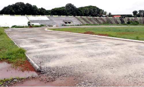 സിന്തറ്റിക് ട്രാക്ക്, ഇൻഡോർ സ്റ്റേഡിയം പൂർത്തീകരണം കാത്ത് കായികപ്രേമികൾ സിന്തറ്റിക് ട്രാക്ക്, ഇൻഡോർ സ്റ്റേഡിയം പൂർത്തീകരണം കാത്ത് കായികപ്രേമികൾ