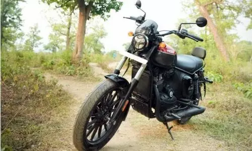 യെസ്ഡി റോഡ്സ്റ്ററിൽ സൗജന്യമായി ട്രെയില് പാക്കും വരുന്നു; വിലയില് മാറ്റമില്ല യെസ്ഡി റോഡ്സ്റ്ററിൽ സൗജന്യമായി ട്രെയില് പാക്കും വരുന്നു; വിലയില് മാറ്റമില്ല