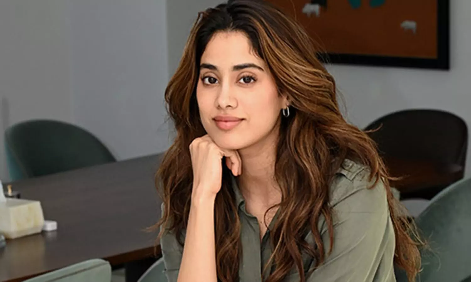 നടി ജാൻവി കപൂറിനെ ആശുപത്രിയിൽ പ്രവേശിപ്പിച്ചു