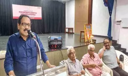 തുഞ്ചൻപറമ്പിൽ രാമായണമാസ പ്രഭാഷണ പരമ്പരക്ക് തുടക്കം; എ​ഴു​ത്ത​ച്ഛ​ൻ ഭ​ക്തി​യെ വി​മോ​ച​ന മാ​ർ​ഗ​മാ​ക്കി -ആ​ല​ങ്കോ​ട് ലീ​ലാ​കൃ​ഷ്ണ​ൻ