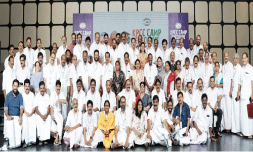 കെ.​പി.​സി.​സി ക്യാ​മ്പ് എ​ക്‌​സി​ക്യൂ​ട്ടി​വ് സ​മാ​പി​ച്ചു; തദ്ദേശം പിടിക്കാനുറപ്പിച്ച് കോൺ​ഗ്രസ്