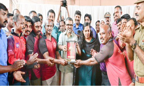 ആദരവിന്​ കാത്തുനിൽക്കാതെ അവർ പോയത്​ മറ്റൊരു ദുരന്തഭൂമിയിലേക്ക്​