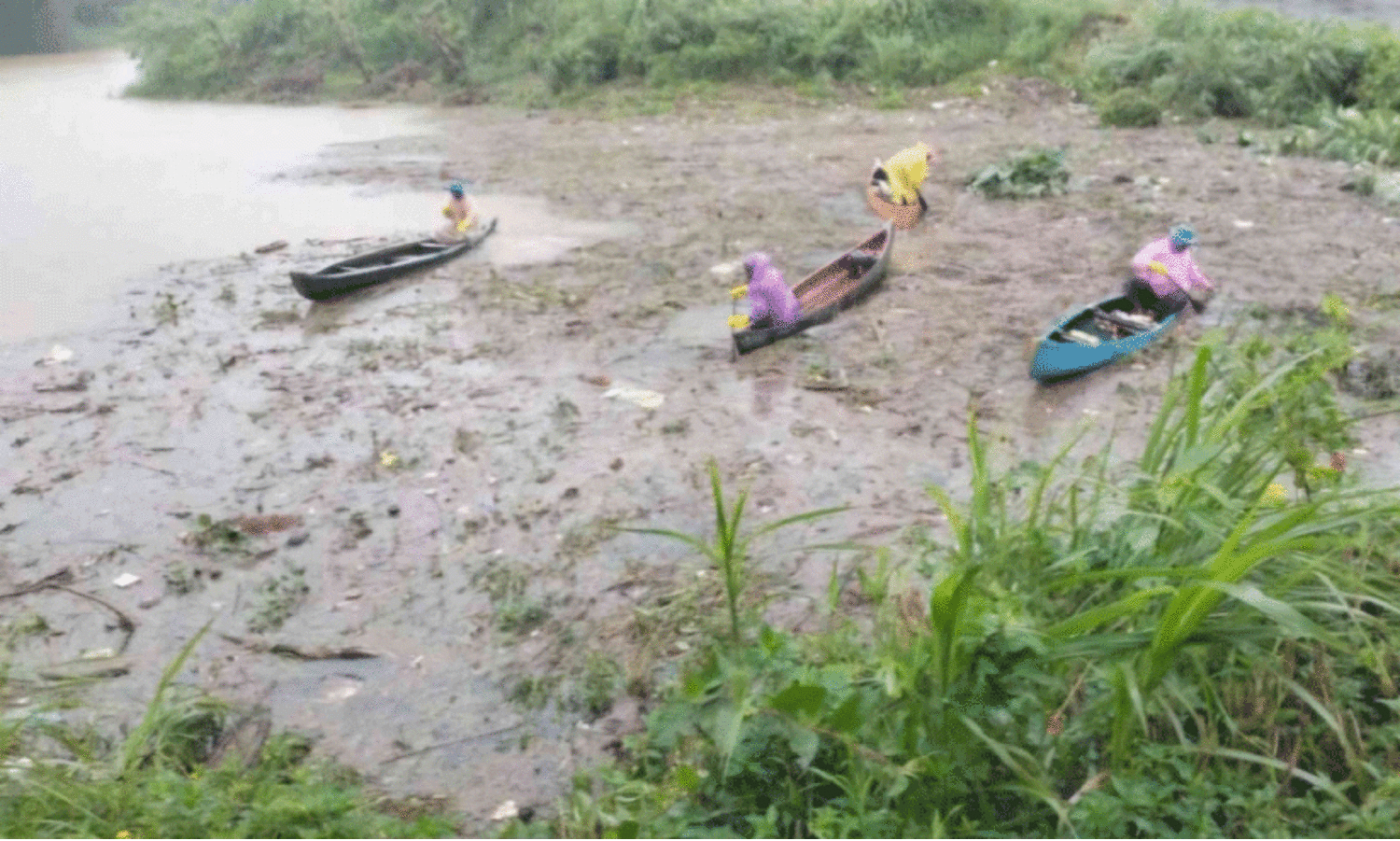 waste filled up in Erattayar