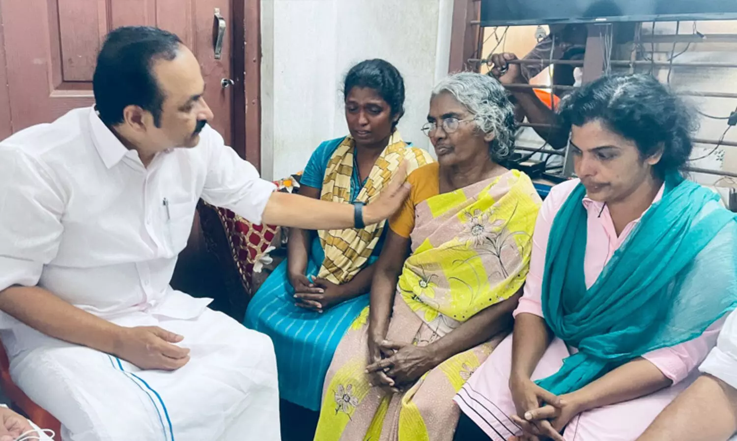 ജോയിയുടെ കുടുംബത്തിന് സുപ്രീംകോടതി വിധി അനുസരിച്ചുള്ള നഷ്ടപരിഹാരം നല്‍കണമെന്ന് വി.ഡി. സതീശൻ