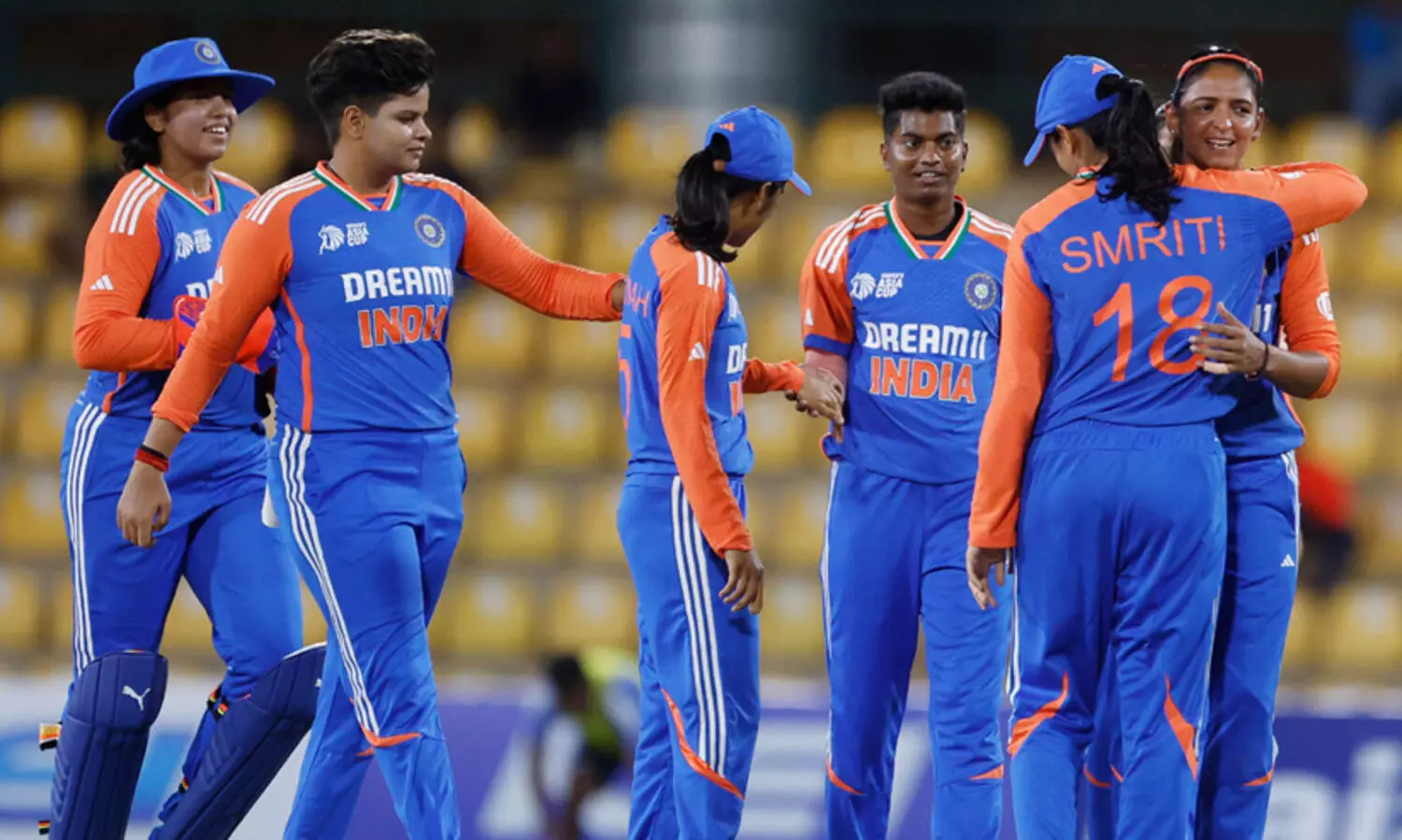 പാകിസ്താനെ വീഴ്ത്തി ഇന്ത്യൻ വനിതകൾ തുടങ്ങി; ഏഷ്യകപ്പിലെ ആദ്യ ജയം ഏഴു വിക്കറ്റിന്